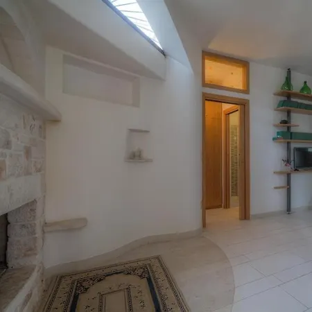 Holiday home Trullo Casa Surya *